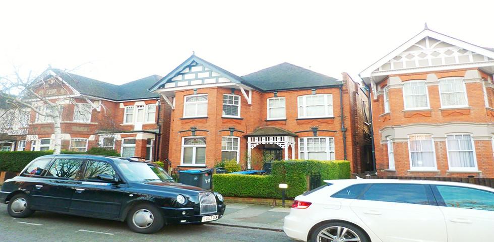			GAS, WATER and ELECTRICITY INCLUDED, Studio Apartment, 1 bath, 1 reception Flat			 Exeter Road , KILBURN